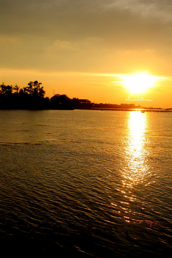 Sunset Pulau Harapan