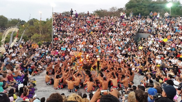 Tari Kecak.jpg