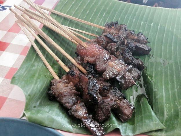 Sate Maranggi dengan lemak